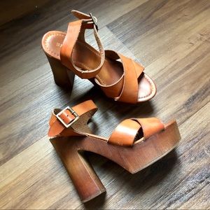 Wood and Leather High Platform Heels